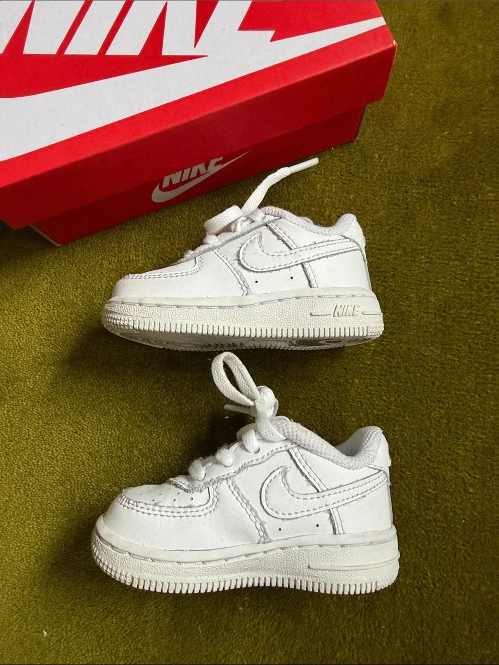 Nike Kids Air Max White Low-Top Sneakers Size 4C